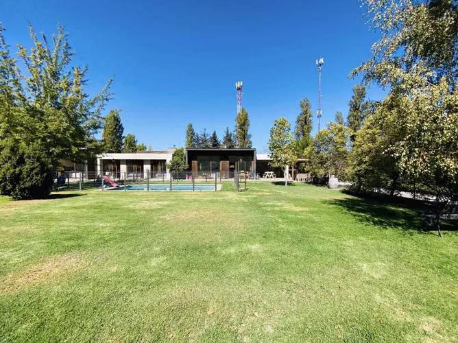 VENTA CASA PARCELA MODERNA CERCANA COLEGIOS TREWHELAS - PUCALAN - SAN NICOLAS DIACONO