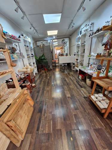 SE ARRIENDA HERMOSO LOCAL BARRIO ITALIA (104826)