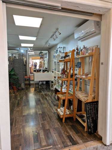 SE ARRIENDA HERMOSO LOCAL BARRIO ITALIA (104826)