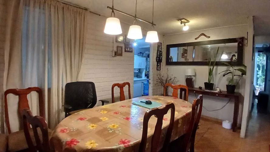 Venta Casa Quilicura 2D1B 2 Estacionamientos (104759)