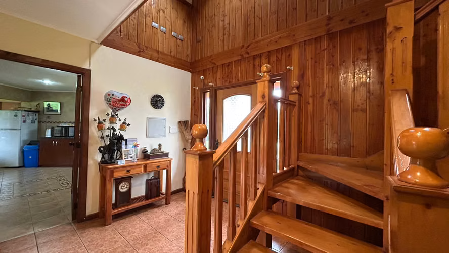 En arriendo exclusiva propiedad en condominio los cisnes