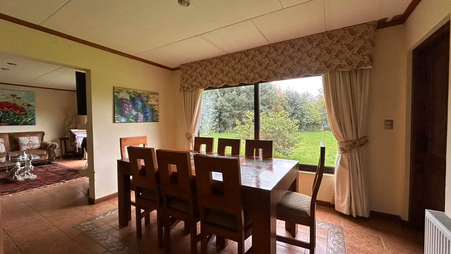 En arriendo exclusiva propiedad en condominio los cisnes