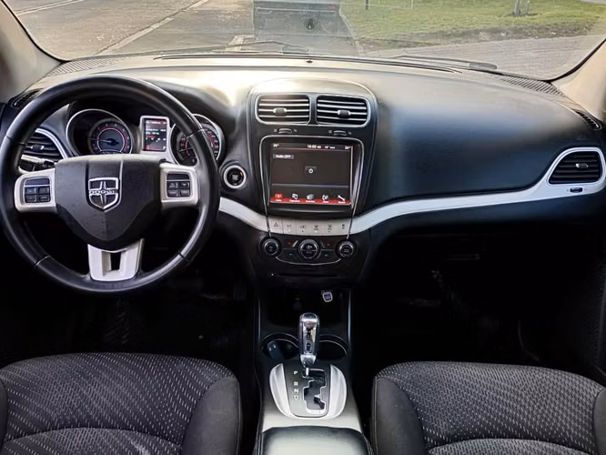 DODGE JOURNEY SE 2.4L AT  2018 - Imagen 10