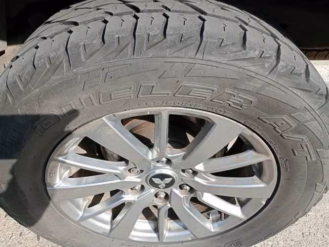 MITSUBISHI MONTERO SPORT 4WD 2.4 AT 2020