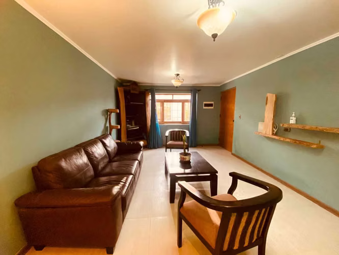 Hermosa Casa Grande de esquina En Calama (105502)
