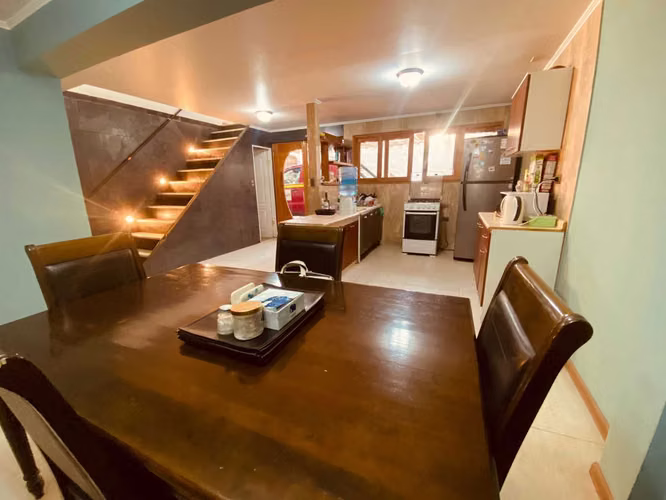 Hermosa Casa Grande de esquina En Calama (105502)