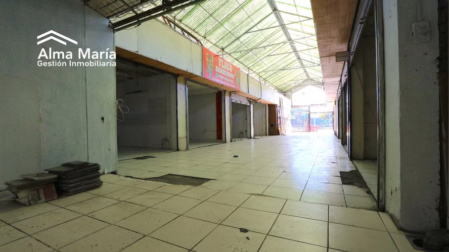Galería comercial en venta Metro Plaza Maipú (105753)