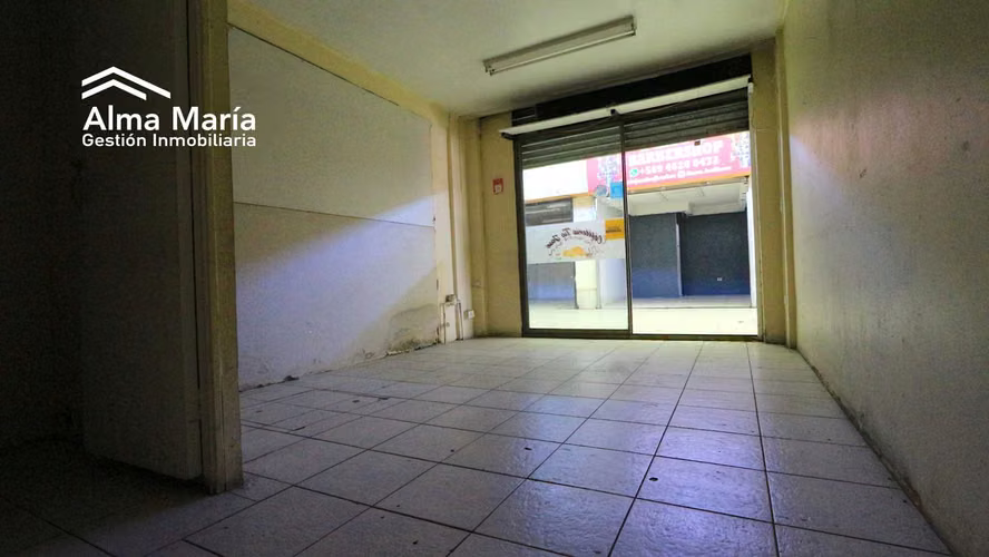 Galería comercial en venta Metro Plaza Maipú (105753)