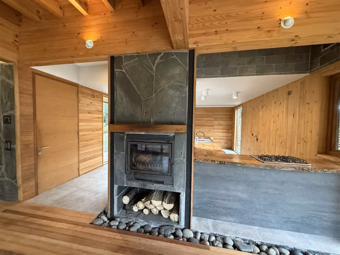 Casa En Venta De 4 Dorm. En Pucón Condominio Canto Del Lago