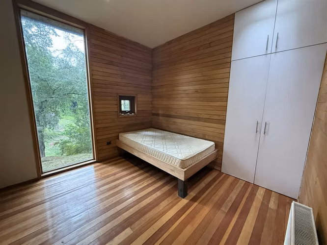 Casa En Venta De 4 Dorm. En Pucón Condominio Canto Del Lago