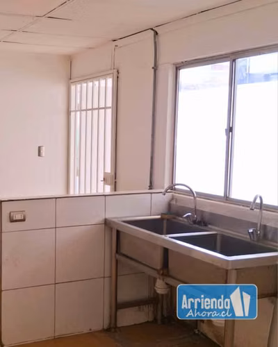 ARRIENDO GIRO AMPLIO CASA 8 DORM, 7 BAÑOS METRO TO - Imagen 22