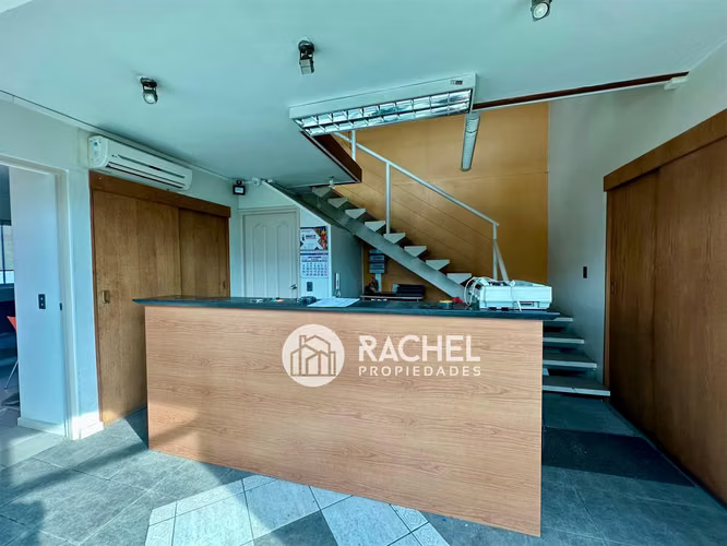 ARRIENDO – BODEGAS Y OFICINAS EN SECTOR PUEBLO NUEVO