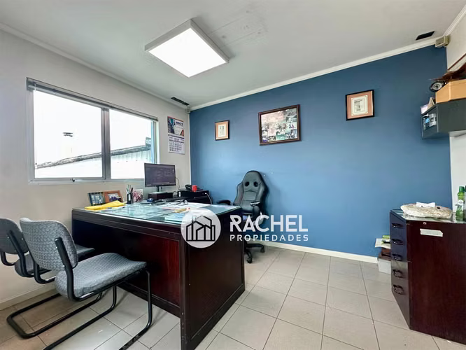 ARRIENDO – BODEGAS Y OFICINAS EN SECTOR PUEBLO NUEVO