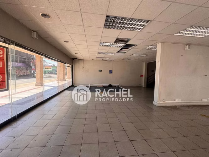ARRIENDO GRAN LOCAL COMERCIAL - EDIFICIO LAS RAÍCES