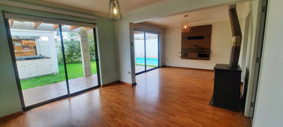 Vende Casa en El Rosario Peñuelas 4D, 3B (106263)