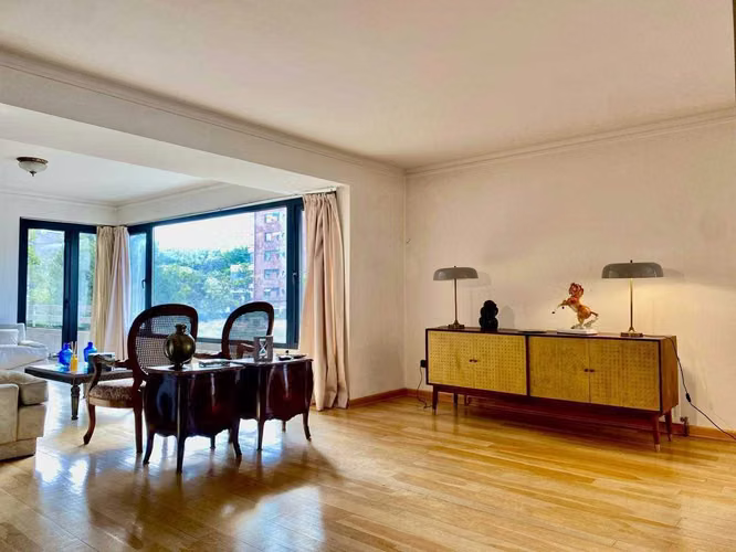 Amplio y cómodo departamento en venta (107067)