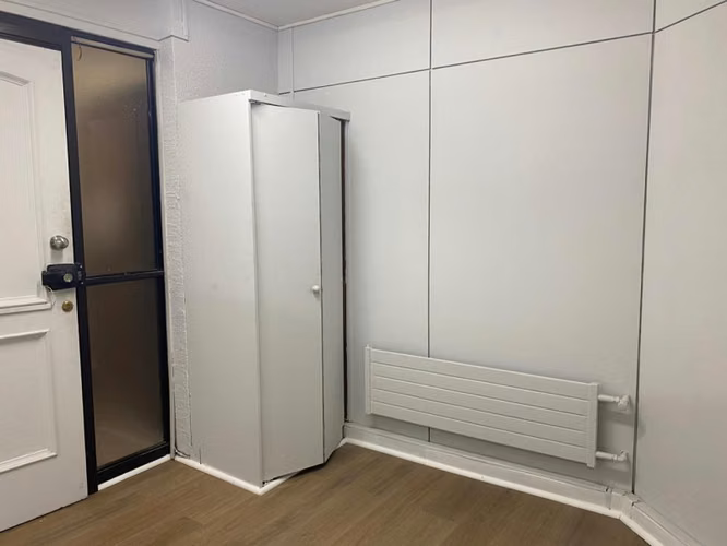 Céntrica Oficina 100 m2 con 2 baños / 1 Privado / cocina