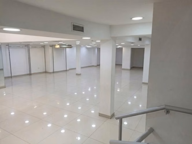 SE ARRIENDA EDIFICIO CONDELL CON HUITO VALPARAISO
