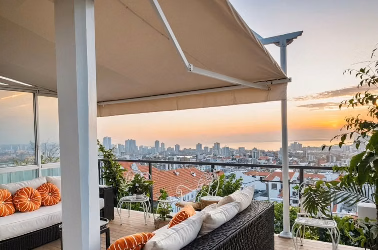 SE VENDE CASA GREGORIO MARAÑON VIÑA DEL MAR - VISTA AL MAR