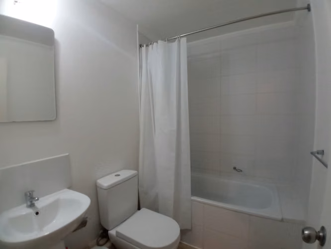 DEPTO. EN CONDOMINIO COLINAS DEL MILAGRO 3d, 2b, 1e