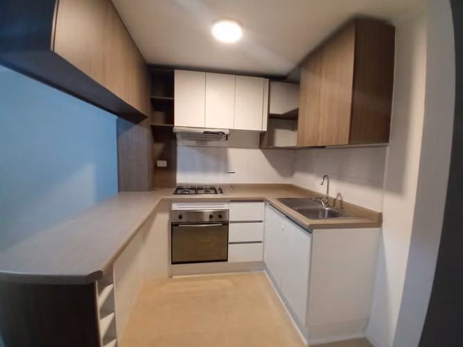 DEPTO. EN CONDOMINIO COLINAS DEL MILAGRO 3d, 2b, 1e