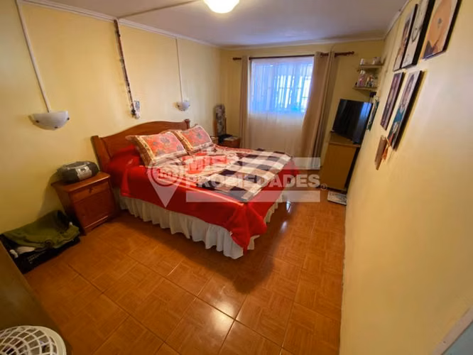 VENDE CASA - POBLACION CHILE, SECTOR CENTRO ALTO