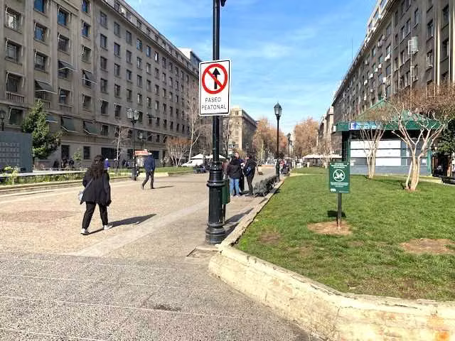 Dpto en el Centro frente a la Moneda (106983)