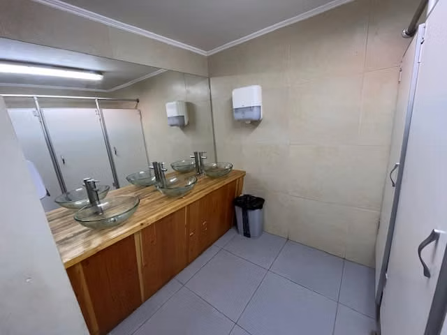 Vendo Centro Eventos Inmueble 200 m2, Sitio 5.620 m2, Limache