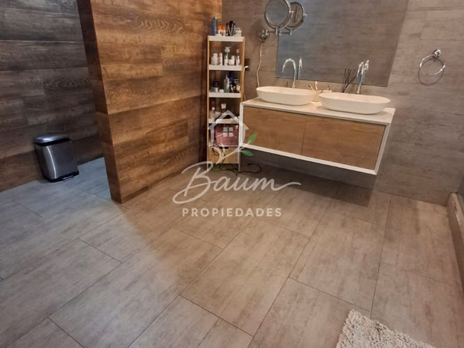 Hermosa Parcela + casa.