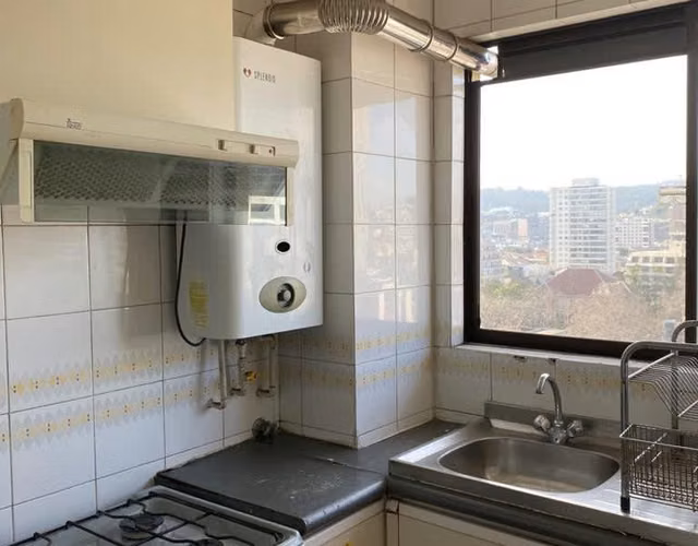 VENDO  EN   8 NORTE CON LIBERTAD  VIÑA DEL MAR