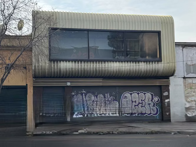 Sector comercial a pasos de Av. Matta (107885)