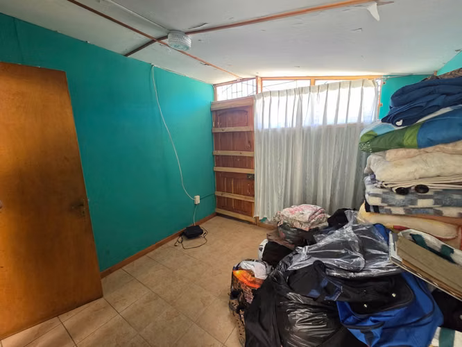 Se Vende Casa con Amplio Patio en Pompeya Sur