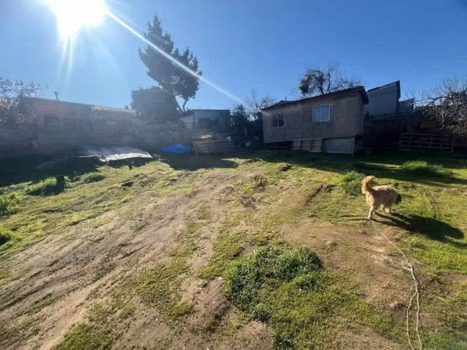 Amplio Terreno con Casa en Las Rosas Quilpué