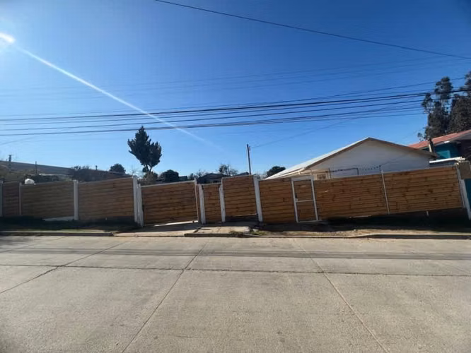 Amplio Terreno con Casa en Las Rosas Quilpué