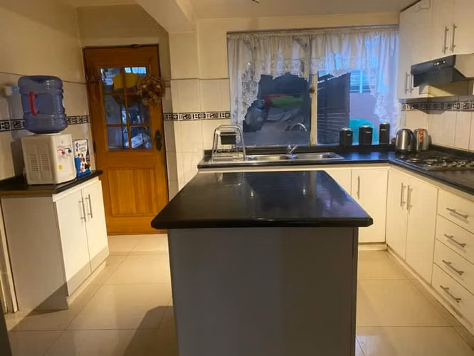 Se Vende Céntrica y Amplia Casa en Quilpué
