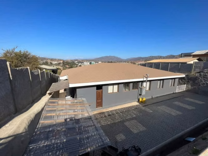 Amplia y Hermosa Casa con Gran Terreno Villa Alemana