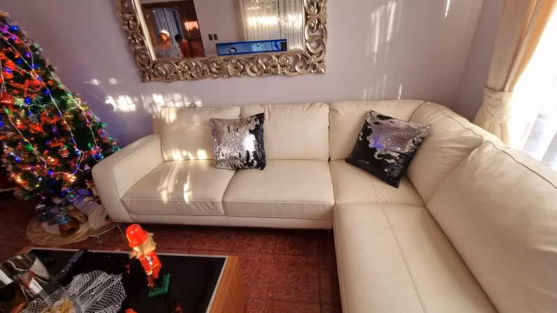 Hermosa Casa Belloto 2000