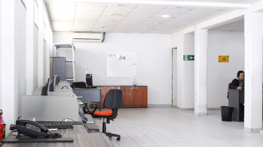 Arriendo Oficina 11P/5B - San Miguel