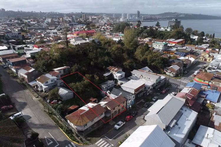 SITIO EN BARRIO PUERTO (108220)