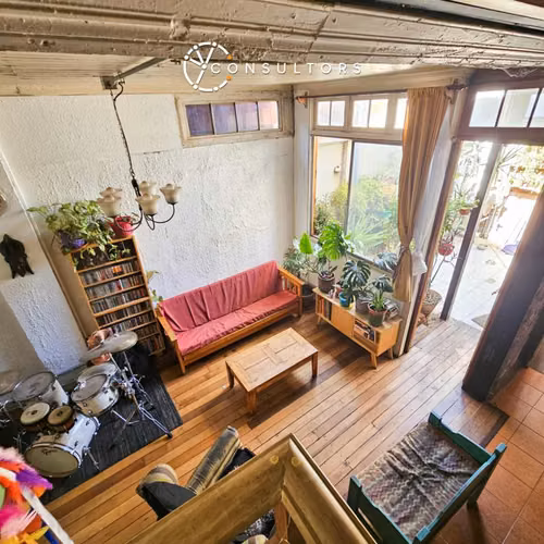 Hermosa Casa Tradicional Joaquín Vicuña, Santiago / Av Matta