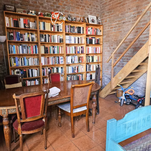 Hermosa Casa Tradicional Joaquín Vicuña, Santiago / Av Matta