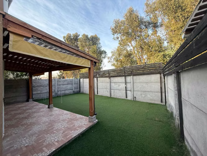 Arriendo casa en condo Buin 3 dorm 3 baños (108247)