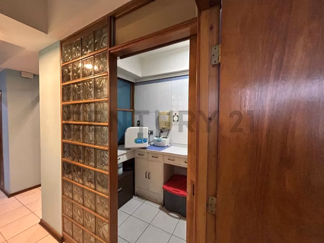 Rebajada !Se vende excelente Oficina Viña del Mar