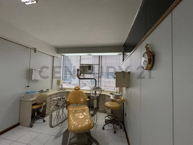 Rebajada !Se vende excelente Oficina Viña del Mar