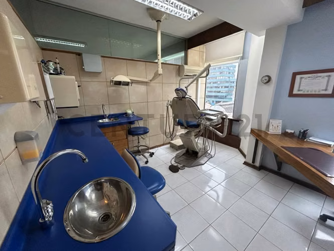 Rebajada !Se vende excelente Oficina Viña del Mar