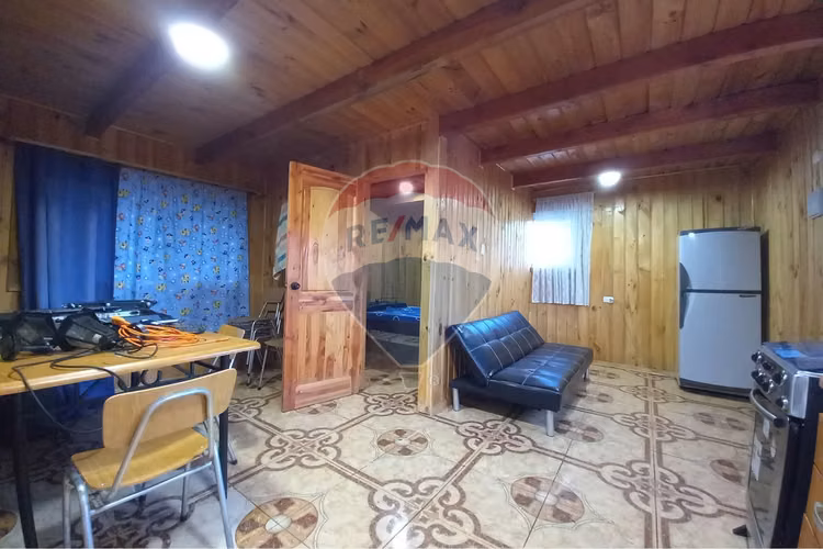 Parcela pichiquillaipe/ 3 casas quincho borde mar