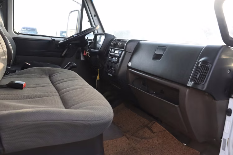 CAMION VOLKSWAGEN DELIVERY 8-160 2014 PARA 5000KG AL DIA