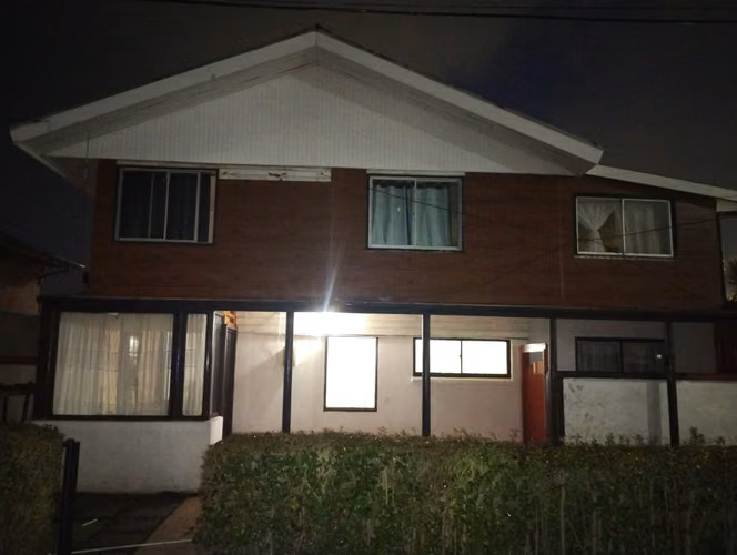 EXCELENTE CASA HIGUERAS