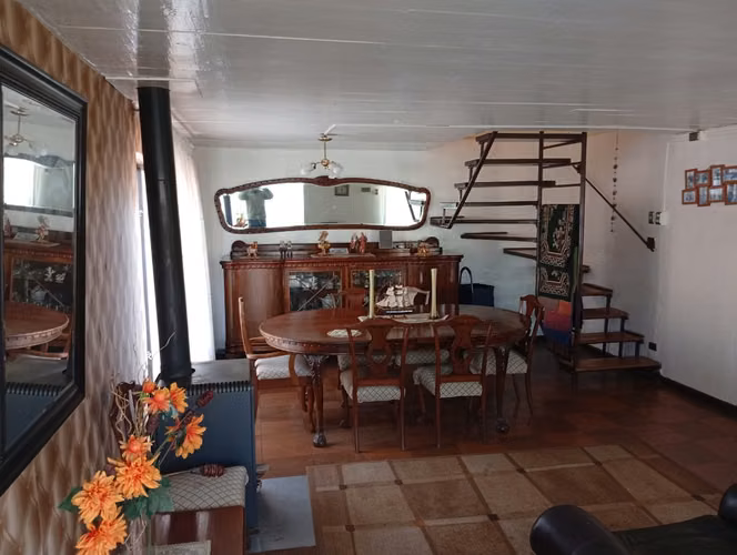 EXCELENTE CASA HIGUERAS