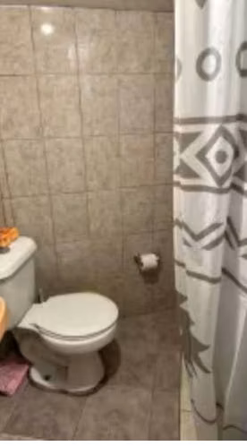 EXCELENTE CASA HIGUERAS